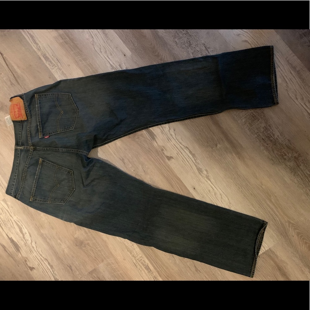 Jeans - Picture 2 of 3